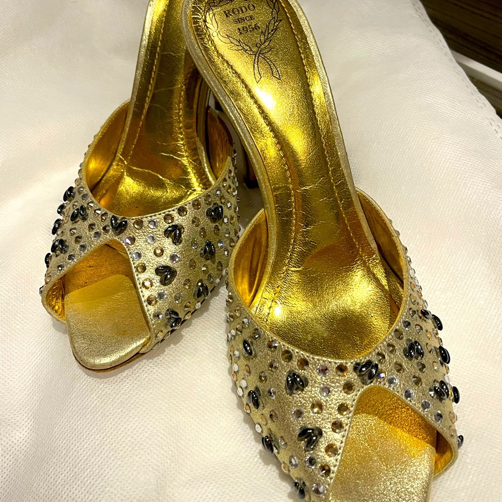 Great holiday mules with Swarovski crystals
